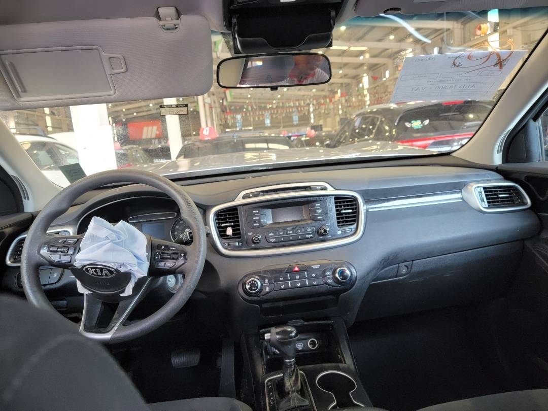 KIA SORENTO 2017 - Marhaba Auction Used Cars - Image 8