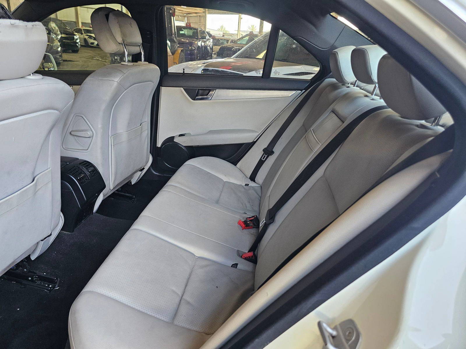 MERCEDES BENZ C300 2011 - Marhaba Auction Used Cars - Image 9