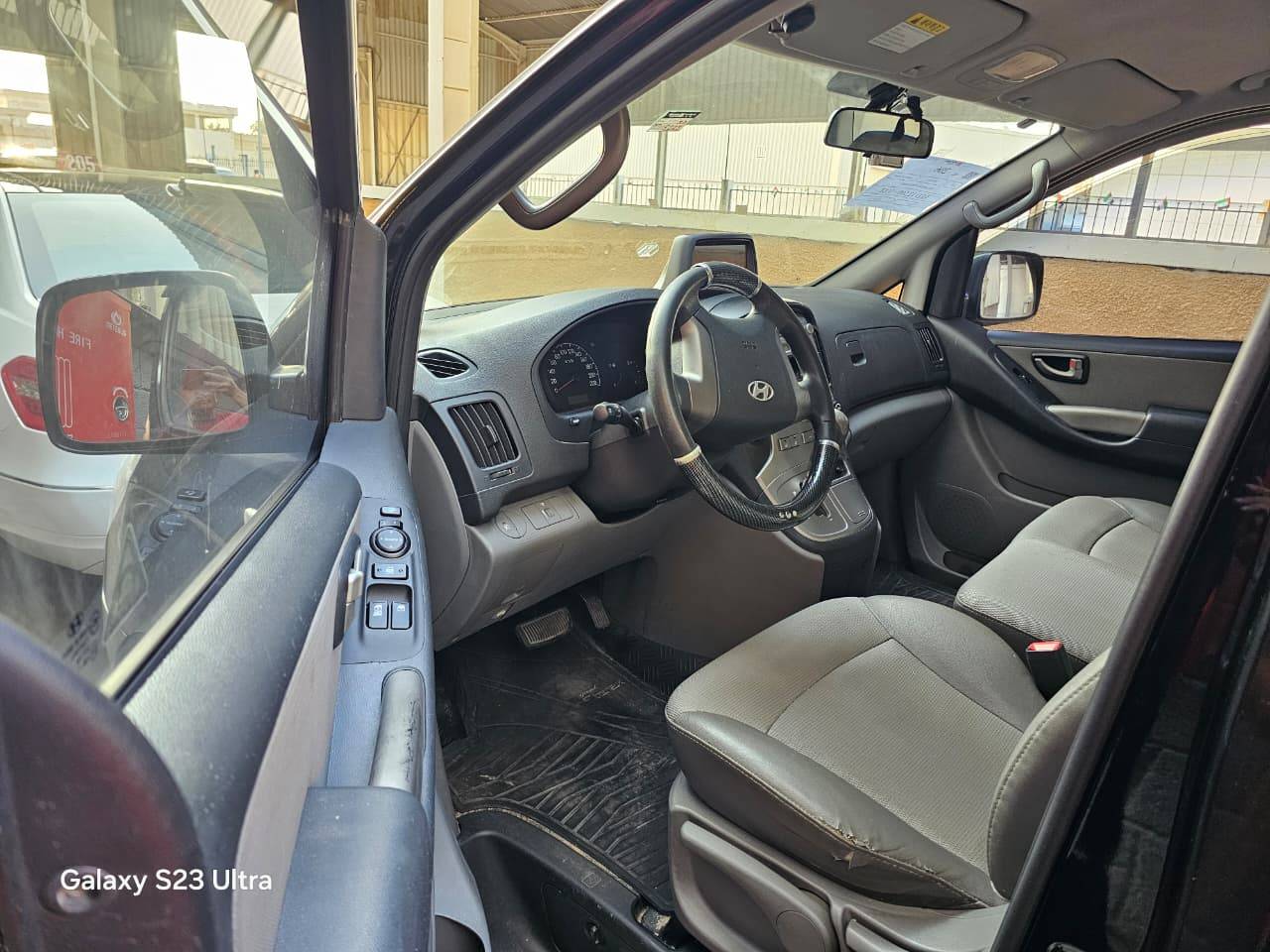 2010 HYUNDAI GRAND STAREX — 115223 KM — Lot 09877 — Main - Marhaba Auctions Used Cars - Image 8