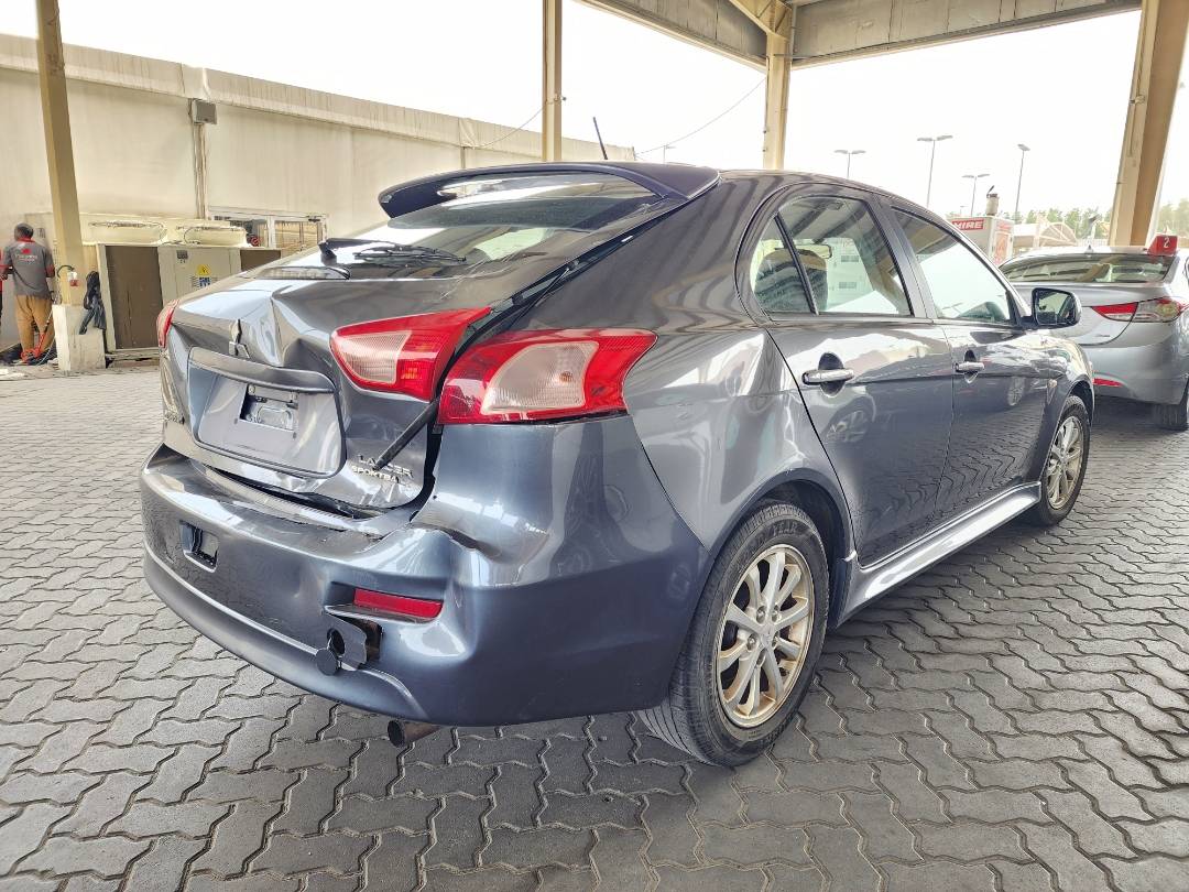 2011 MITSUBISHI Lancer Sportback — 199734 Miles — Lot BU023437 — Souq - Marhaba Auctions Used Cars - Image 5
