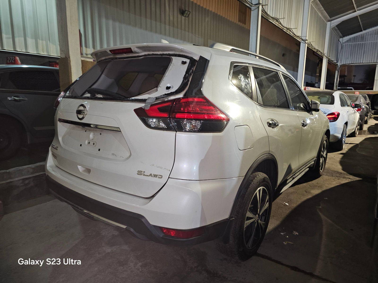 2017 NISSAN ROGUE — 182692 Miles — Lot 92898655 — Main - Marhaba Auctions Used Cars - Image 3