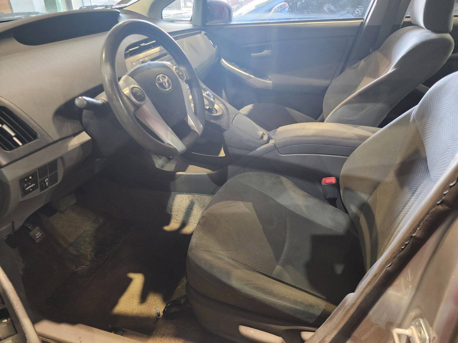 2010 TOYOTA PRIUS — 210640 Miles — Lot 50606 — Al Quoz - Marhaba Auctions Used Cars - Image 10