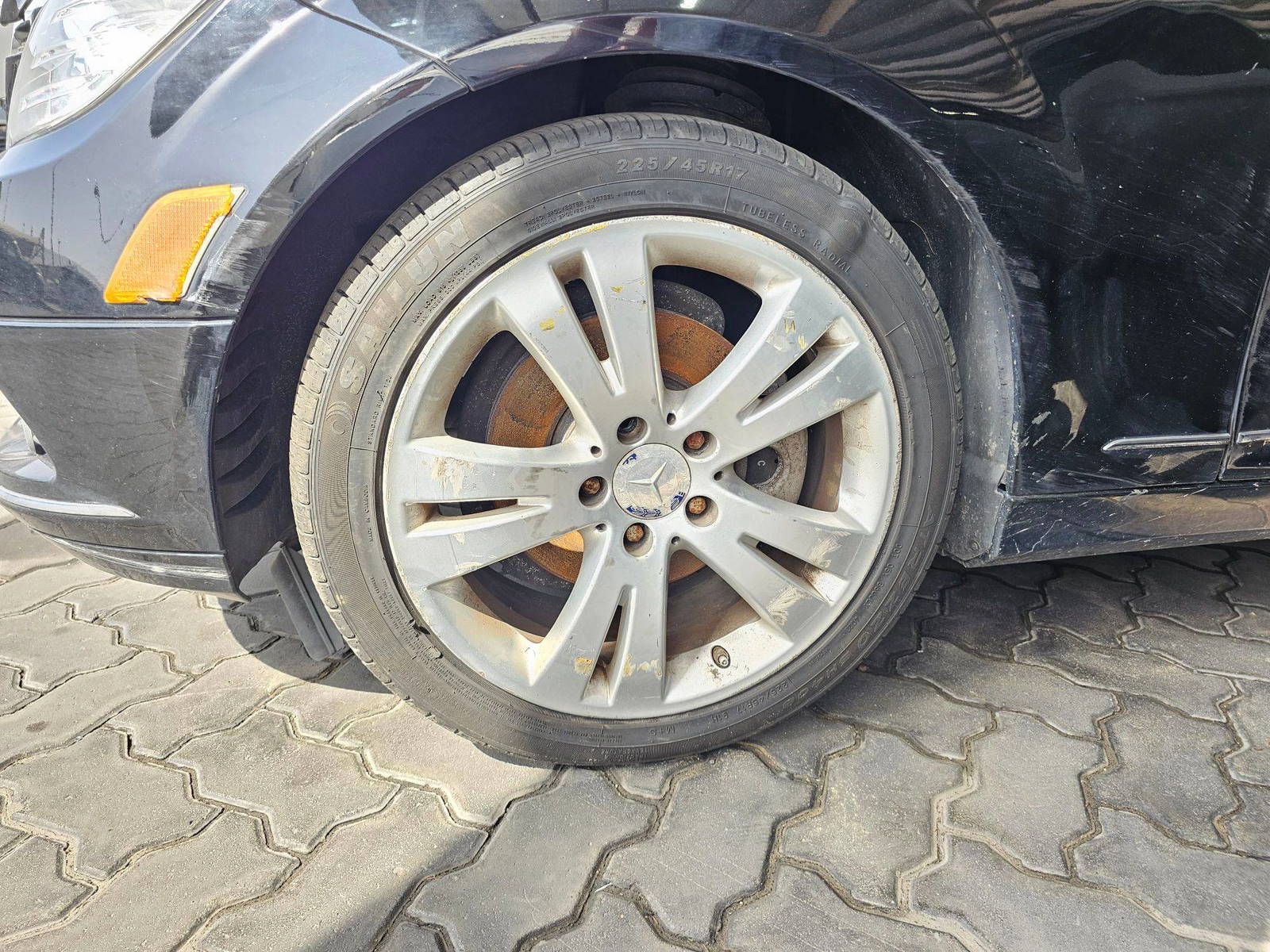 2011 MERCEDES BENZ C300 — 121204 Miles — Lot BB6BR154324 — Souq - Marhaba Auctions Used Cars - Image 11