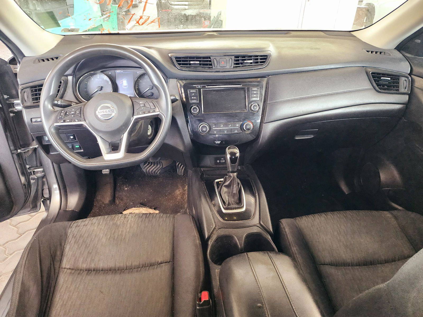 2018 NISSAN ROGUE — 136681 Miles — Lot V5JW330636 — Souq - Marhaba Auctions Used Cars - Image 7