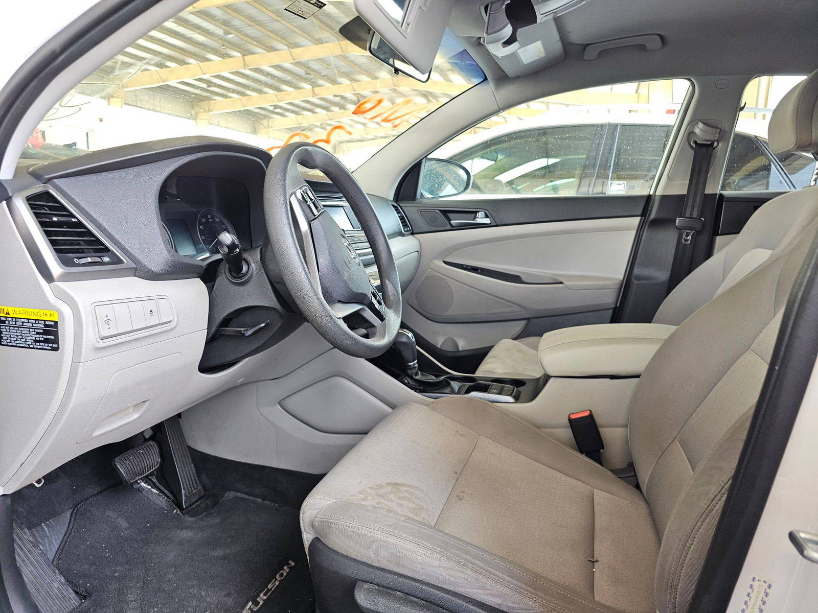 2017 HYUNDAI TUCSON — 115201 Miles — Lot 9HU466673 — Souq - Marhaba Auctions Used Cars - Image 8