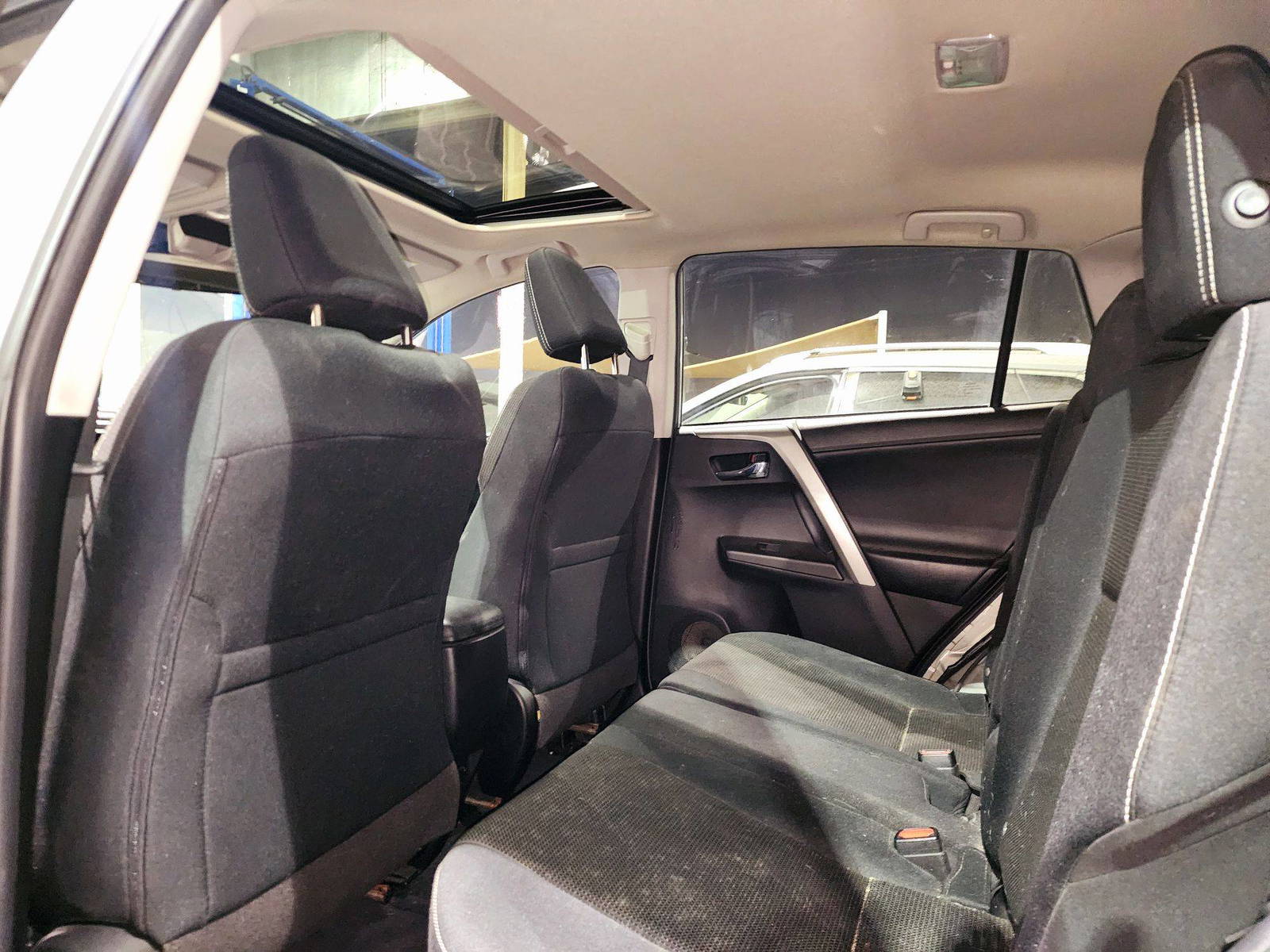 2018 TOYOTA RAV4 — 86894 Miles — Lot 78082834 — Souq - Marhaba Auctions Used Cars - Image 6