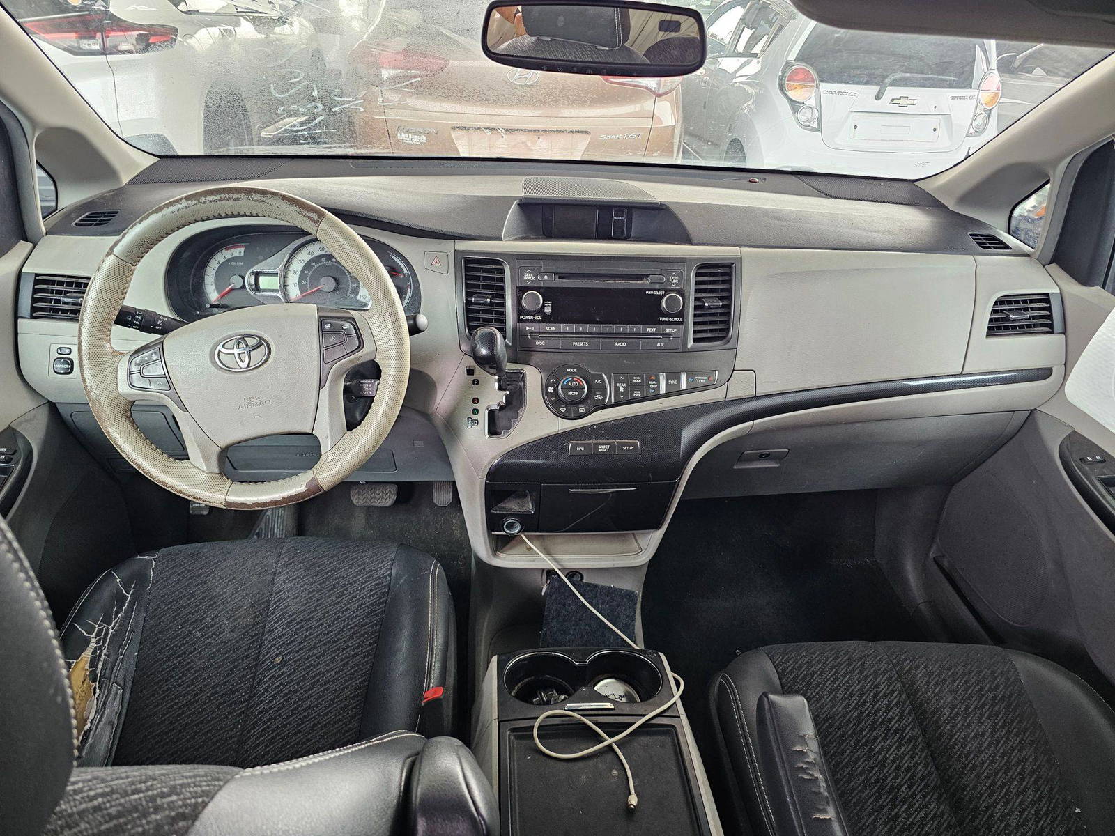 TOYOTA SIENNA 2014 - Marhaba Auction Used Cars - Image 6