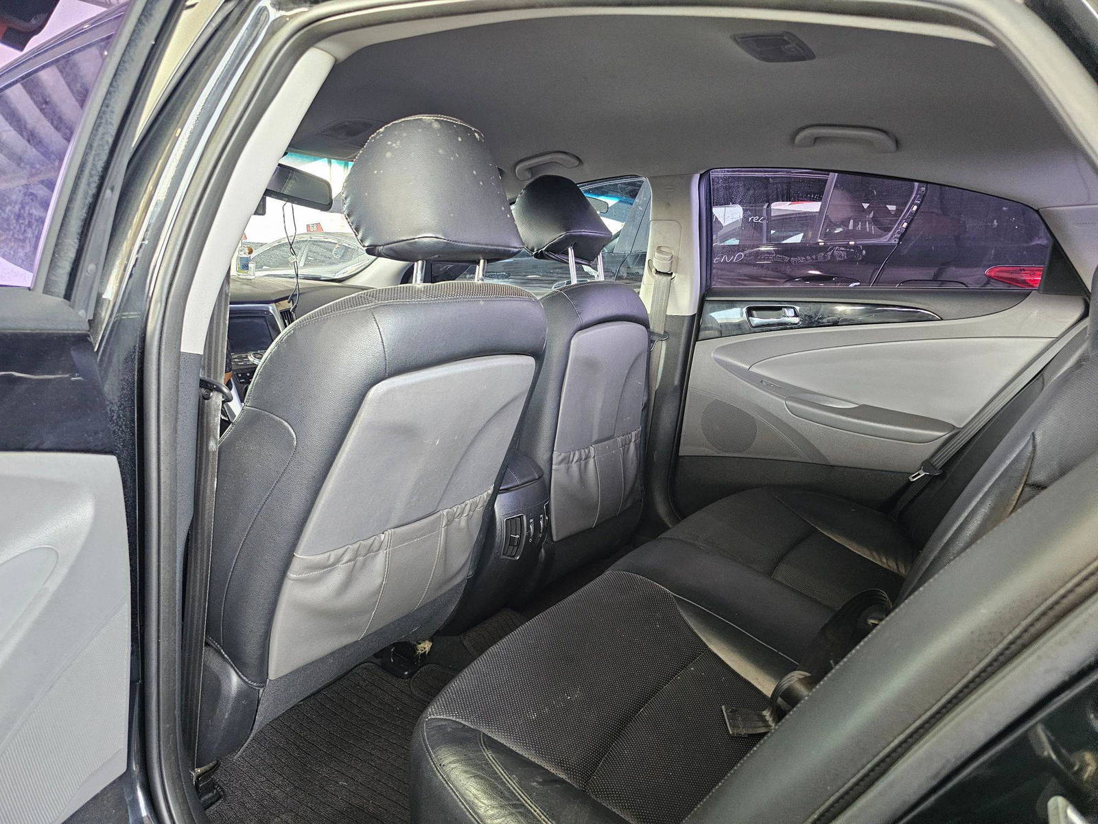 HYUNDAI SONATA 2011 - Marhaba Auction Used Cars - Image 6