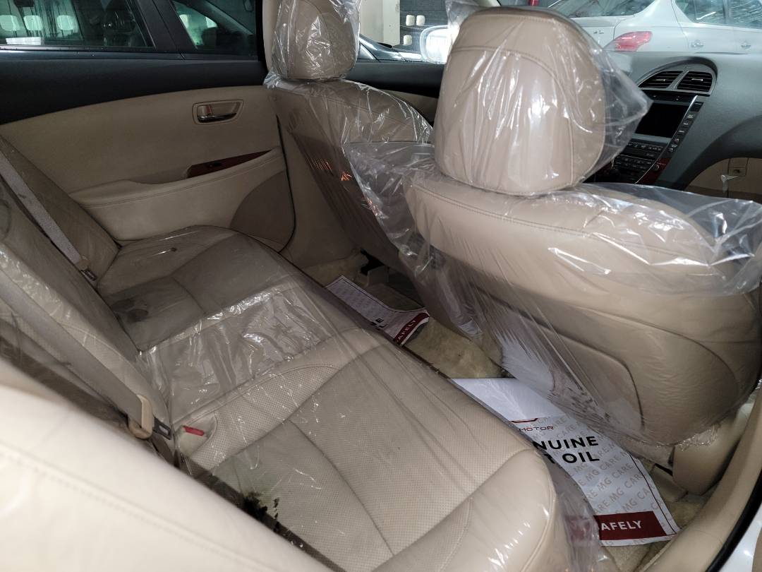 2007 LEXUS ES 350 — 214738 Miles — Lot 002828 - Marhaba Auctions Used Cars - Image 5