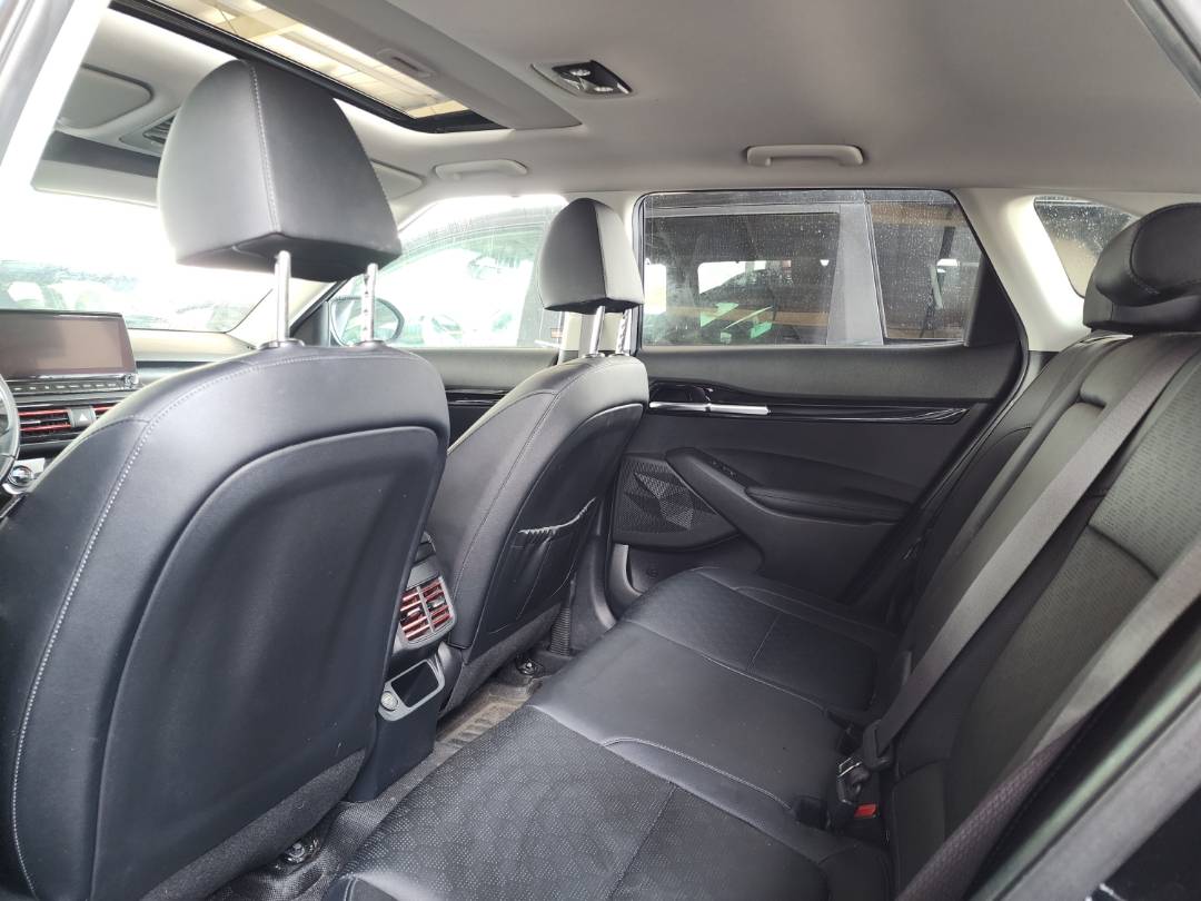 2021 KIA SELTOS — 43860 KM — Lot 43216744 — Souq - Marhaba Auctions Used Cars - Image 9