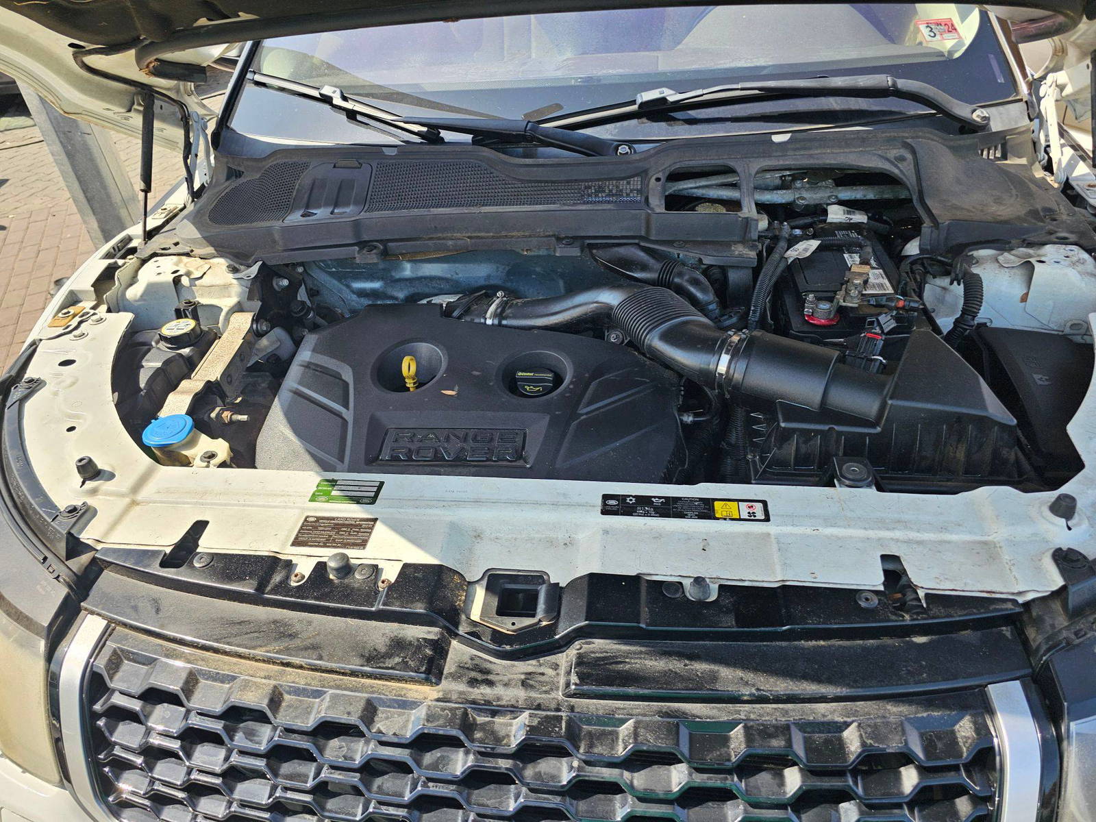 LAND ROVER RANGE ROVER EVOQUE PURE 2012 - Marhaba Auction Used Cars - Image 10