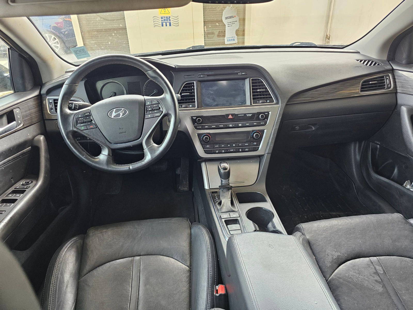 2015 HYUNDAI SONATA — 127934 KM — Lot 12233009 — Souq - Marhaba Auctions Used Cars - Image 7