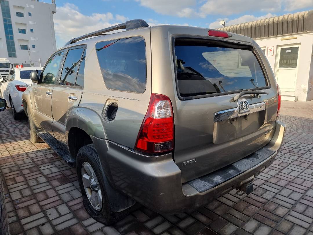 2006 TOYOTA 4RUNNER SR5 — 289286 Miles — Lot 124587 — Ind. 12 - Marhaba Auctions Used Cars - Image 4