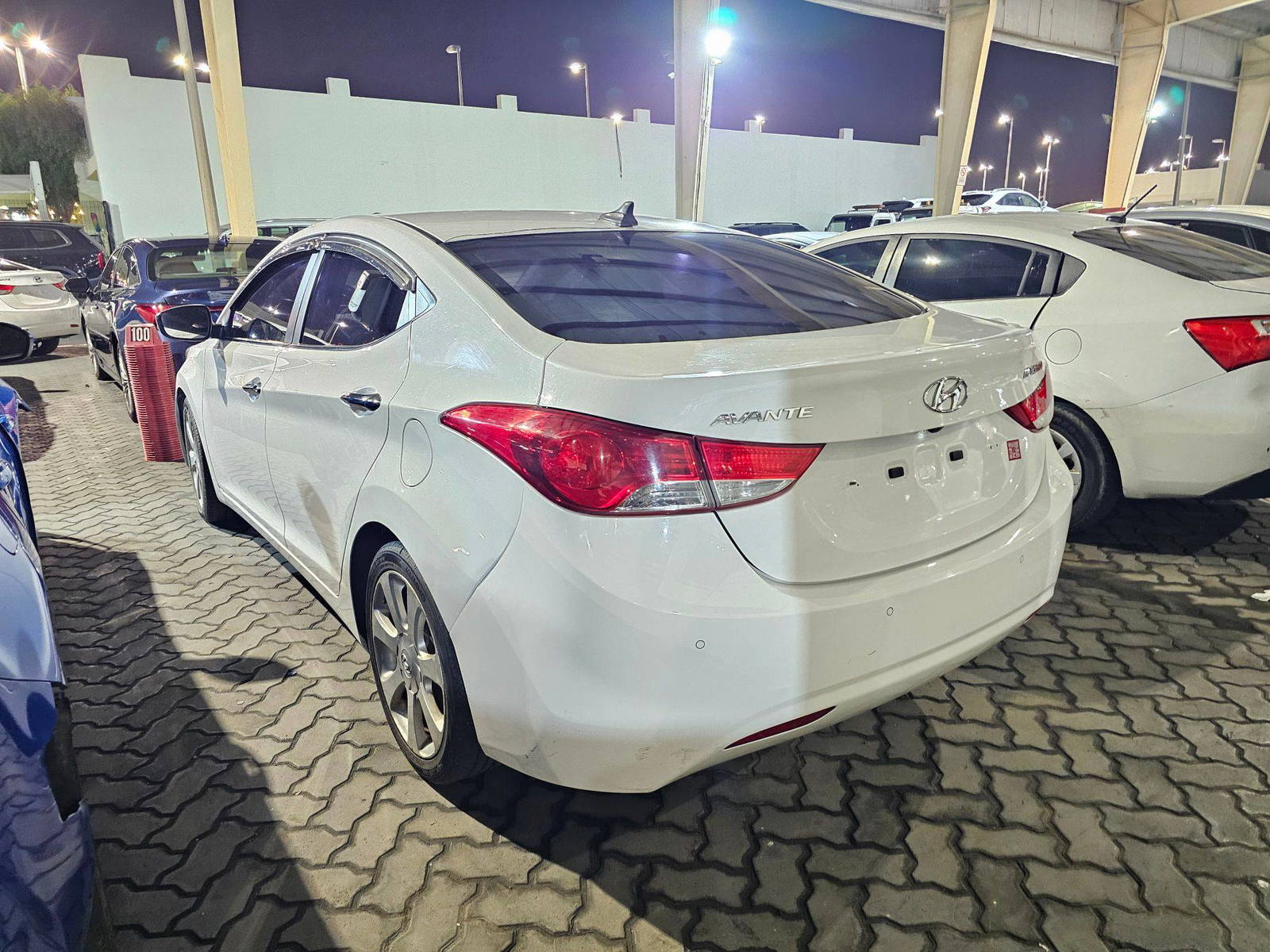 2012 HYUNDAI AVANTE — 153149 KM — Lot CU380539 — Souq - Marhaba Auctions Used Cars - Image 5