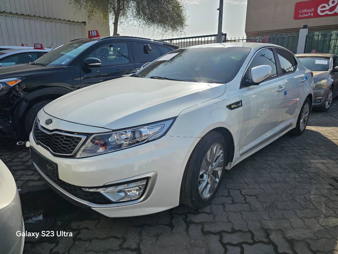 2013 KIA K5 — 133051 KM — Lot 015745 — Souq - Marhaba Auctions Used Cars - Image 5