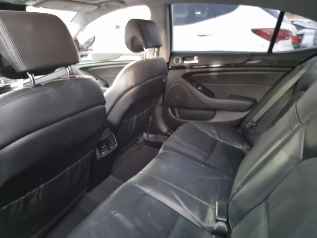 2014 KIA CADENZA — 151037 Miles — Lot 215487 — Ind. 12 - Marhaba Auctions Used Cars - Image 6
