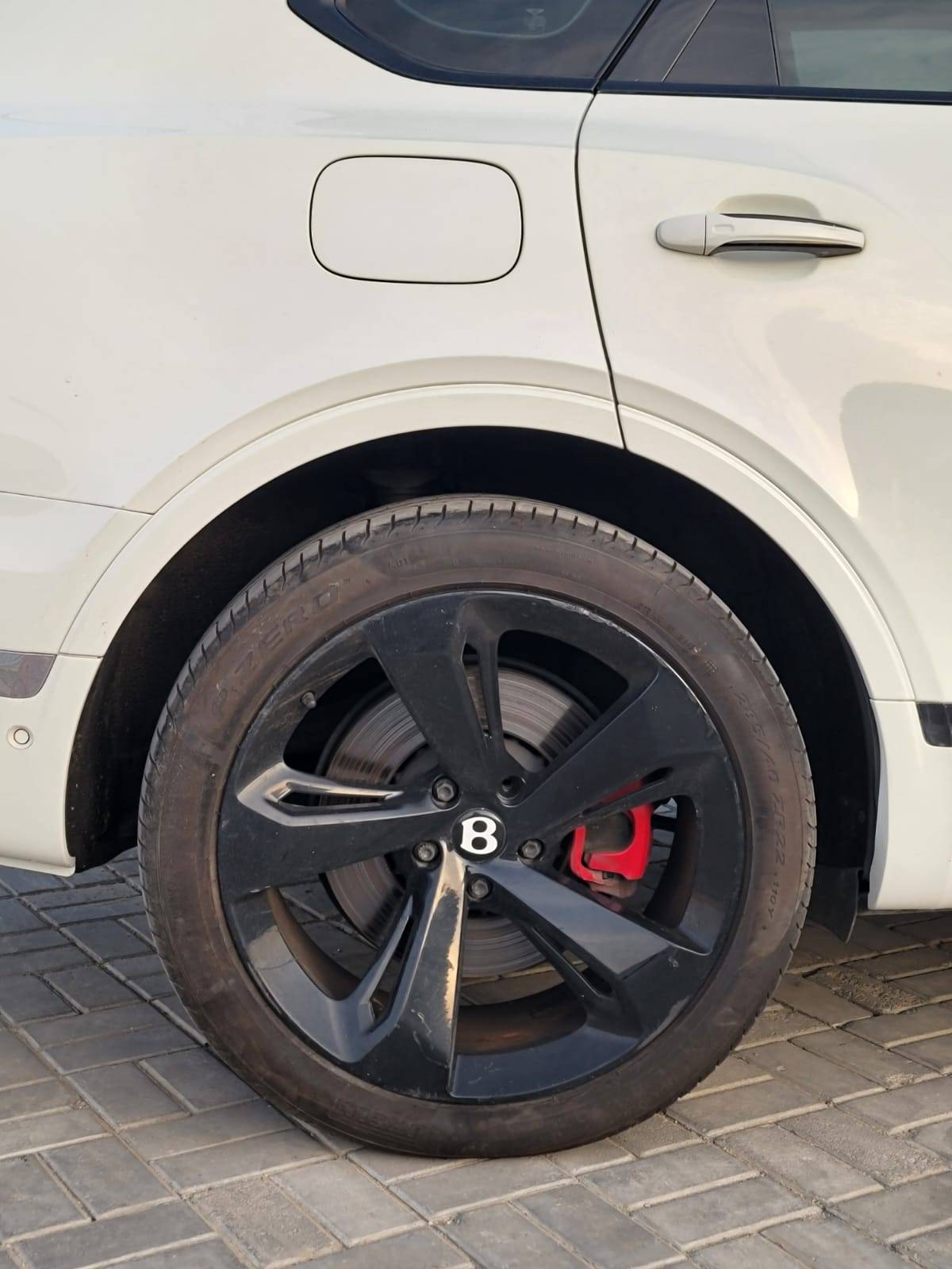 BENTLEY BENTAYGA 2019 - Marhaba Auction Used Cars - Image 7