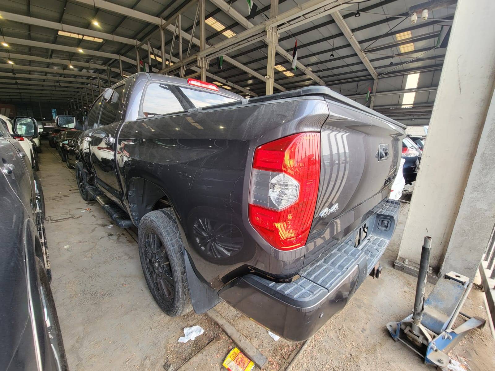 Toyota Tundra 2017 view 2