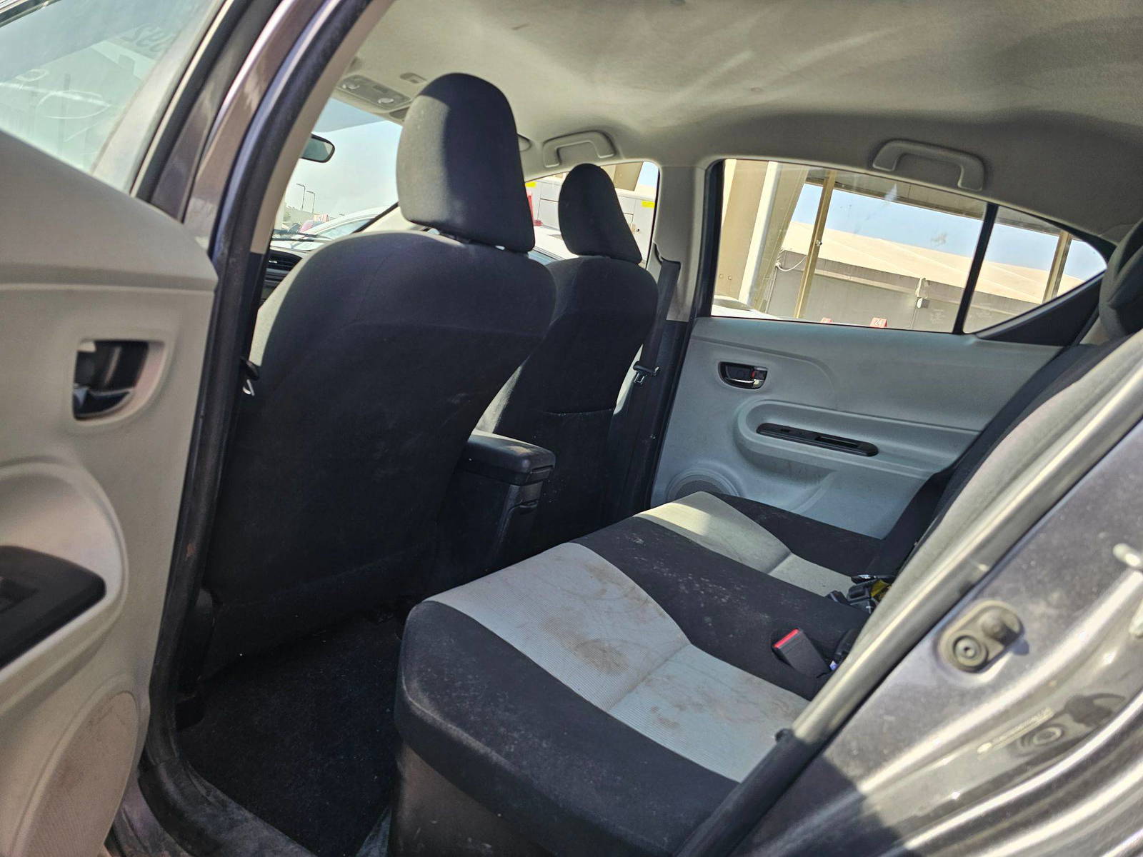 2013 TOYOTA PRIUS C — 240416 Miles — Lot B3XD1046134 — Souq - Marhaba Auctions Used Cars - Image 6