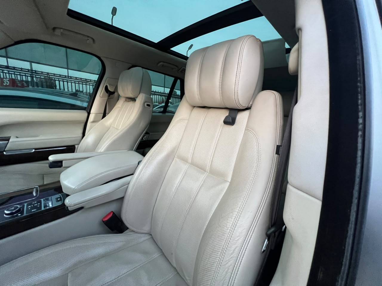 2014 LAND ROVER RANGE ROVER — 238942 KM — Lot 4EA136470 - Marhaba Auctions Used Cars - Image 9