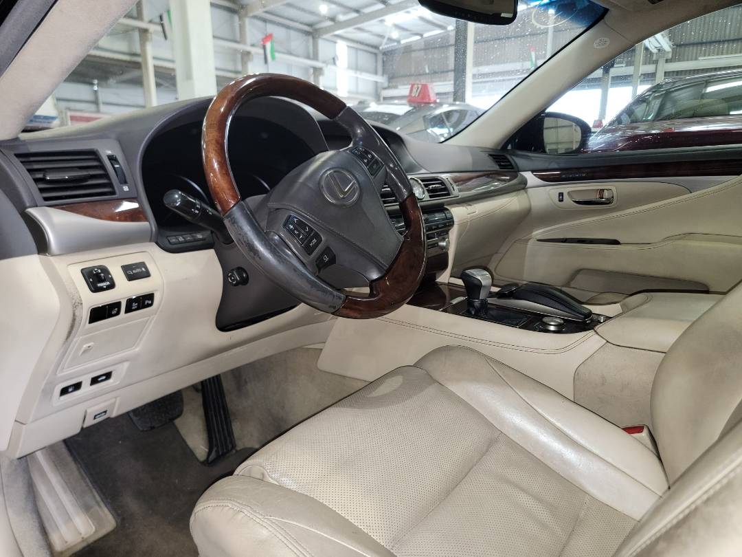 2013 LEXUS LS 460 — 181483 Miles — Lot D5121373 - Marhaba Auctions Used Cars - Image 5