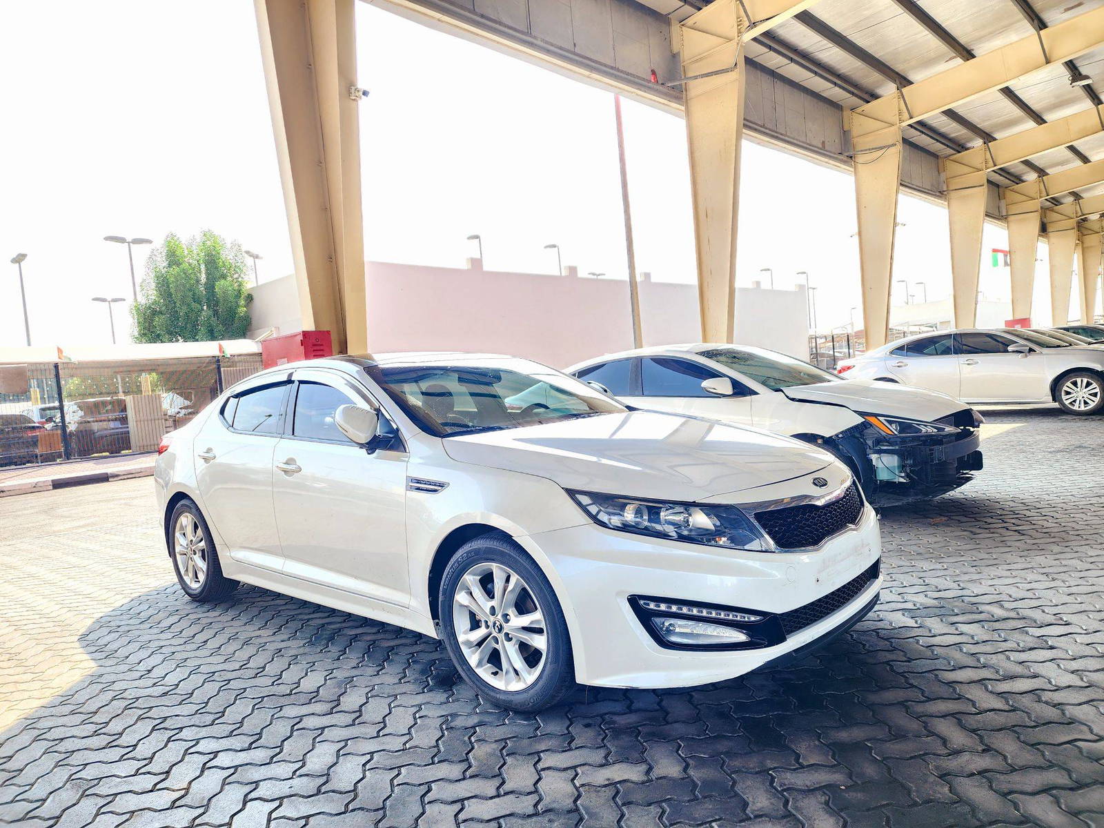 2011 KIA K5 — 63264 KM — Lot 066491 — Souq - Marhaba Auctions Used Cars - Image 5