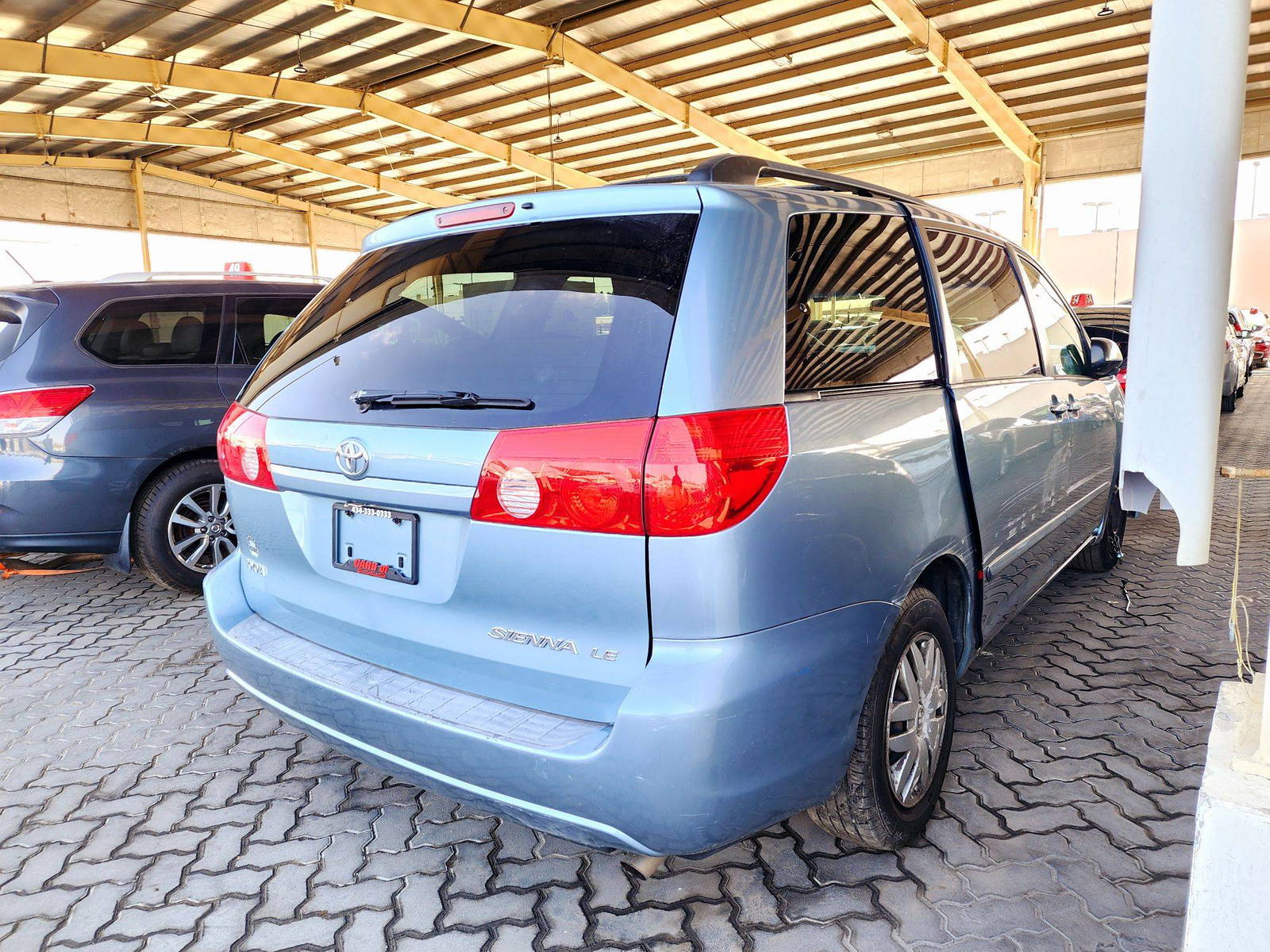 2007 TOYOTA SIENNA — 148229 Miles — Lot X7S017284 — Souq - Marhaba Auctions Used Cars - Image 3