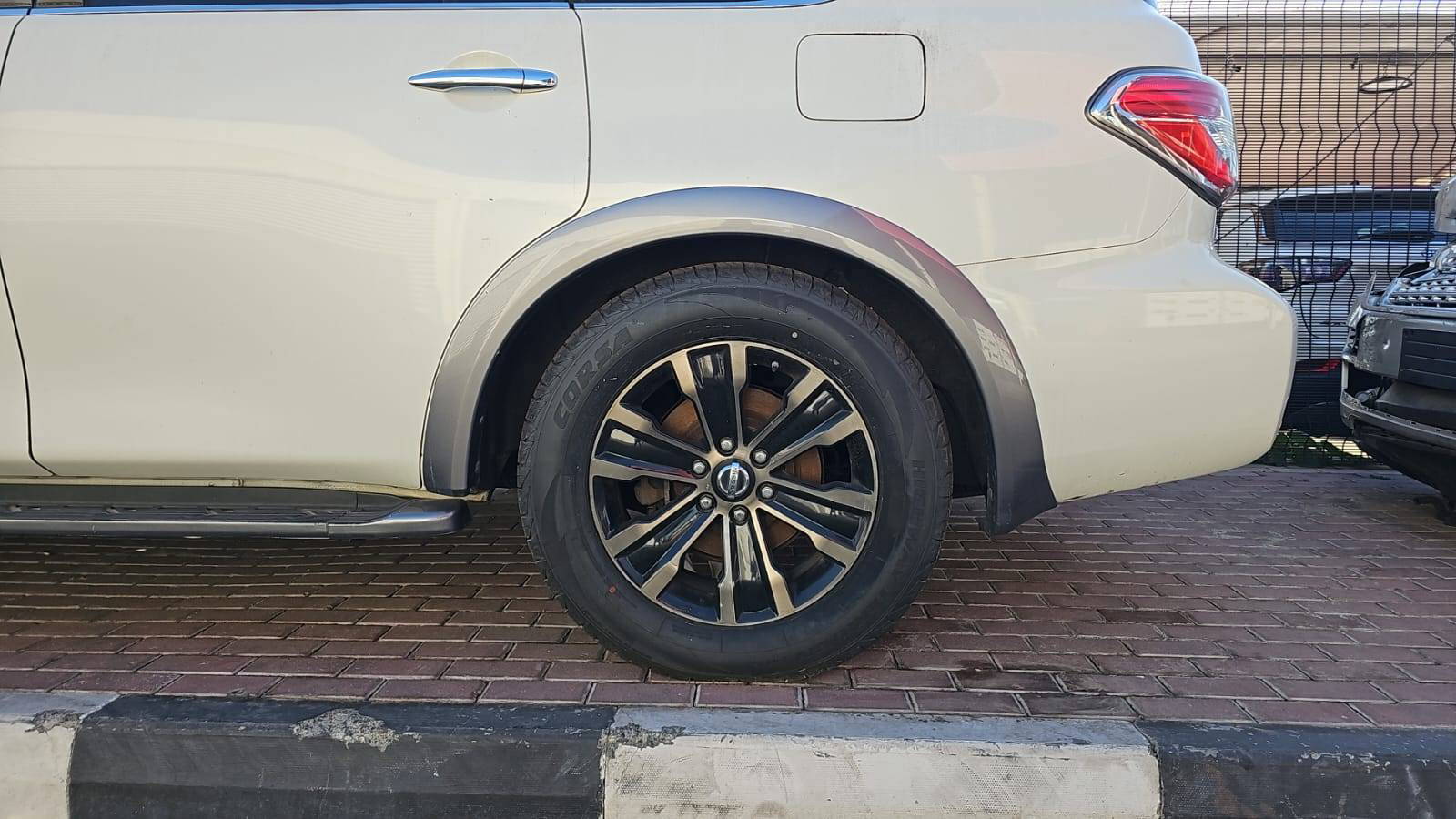 NISSAN ARMADA 2017 - Marhaba Auction Used Cars - Image 3