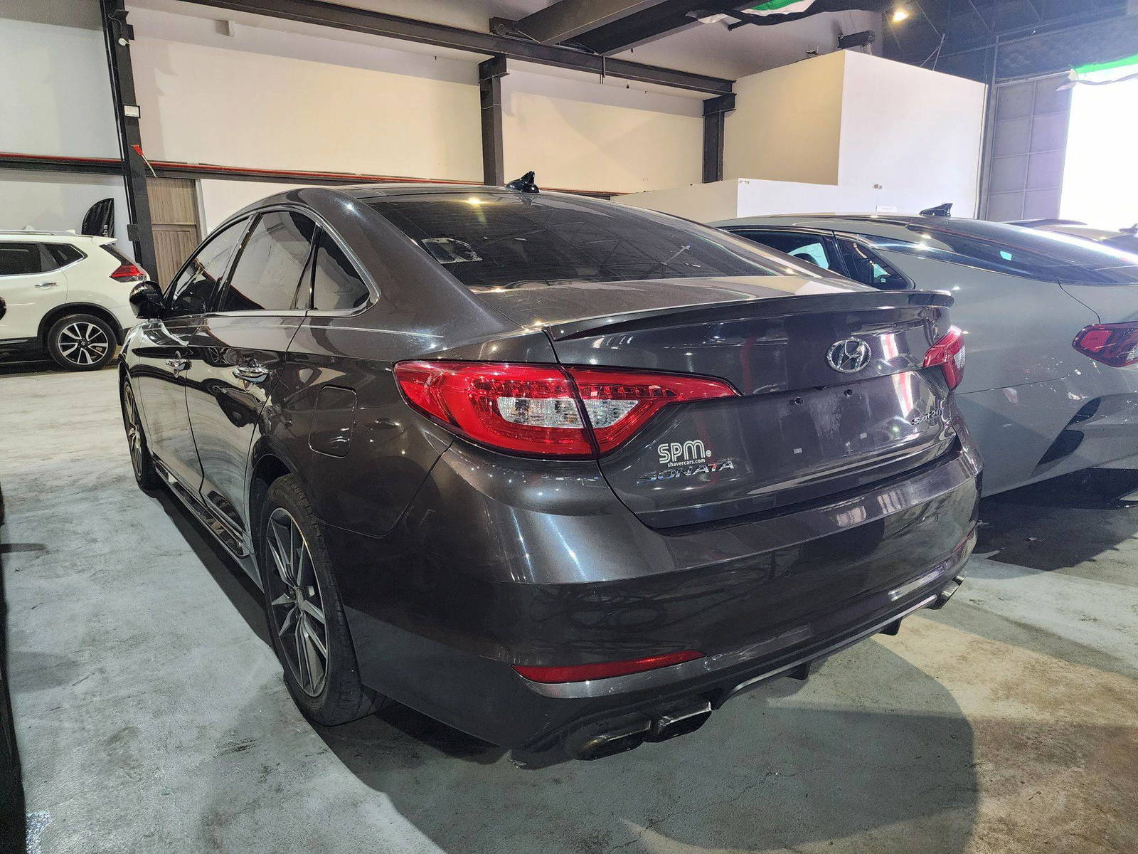 2015 HYUNDAI SONATA — 170971 Miles — Lot 4532658 — Al Quoz - Marhaba Auctions Used Cars - Image 6