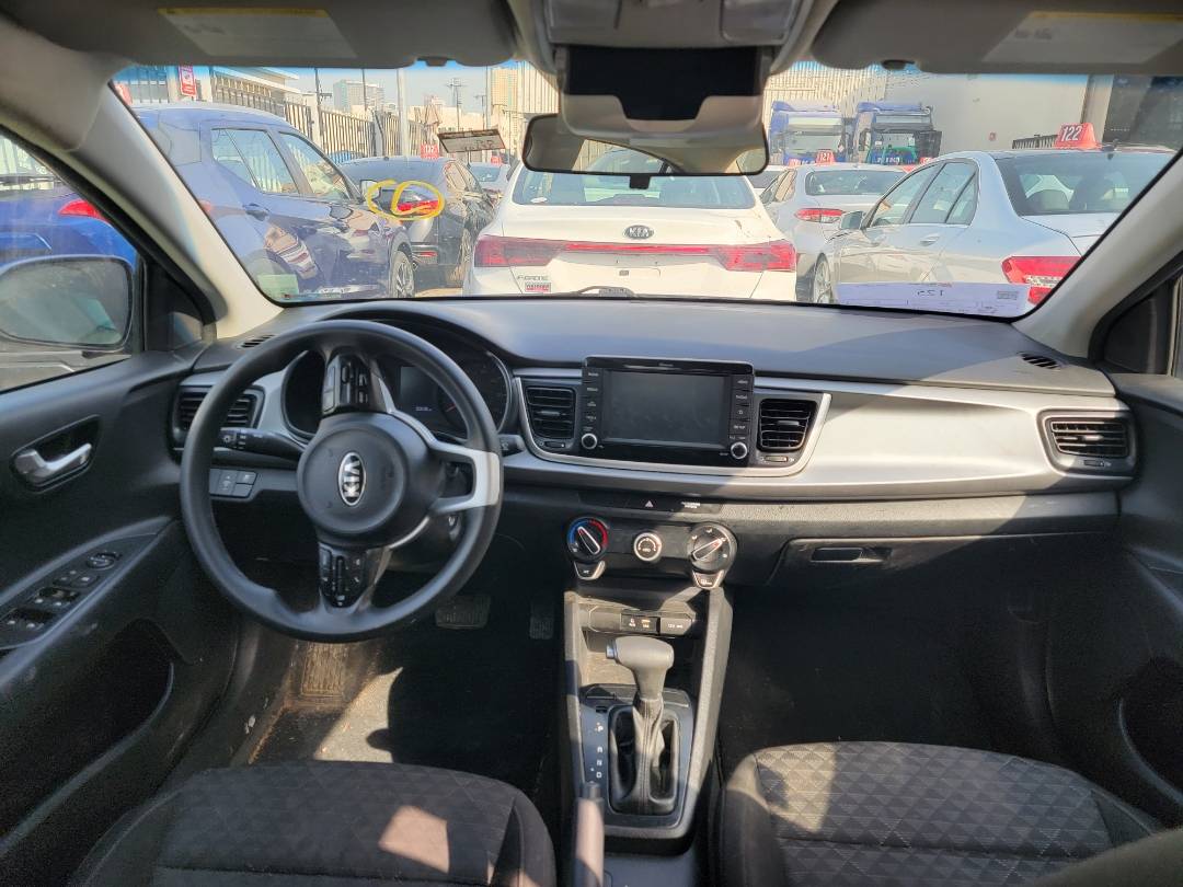 2020 KIA RIO — 90636 Miles — Lot 43820694 — Souq - Marhaba Auctions Used Cars - Image 7