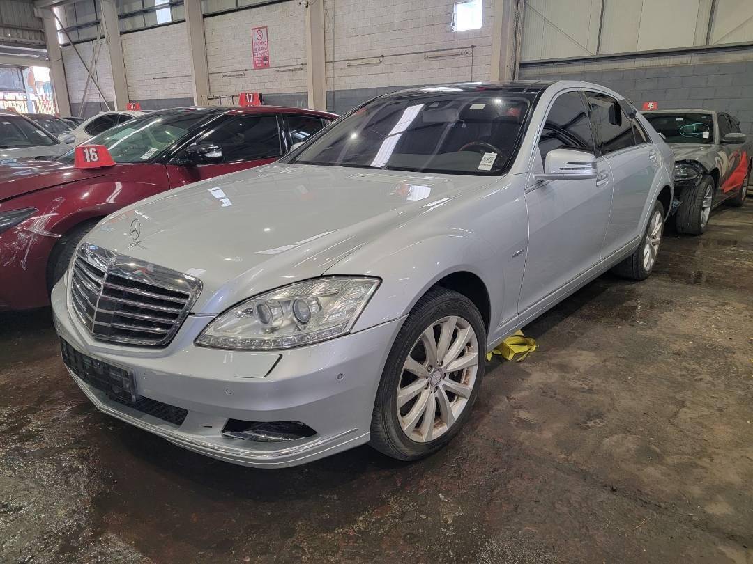 2011 MERCEDES BENZ S 500 4MATIC — 209498 KM — Lot 11654 — Main - Marhaba Auctions Used Cars - Image 3