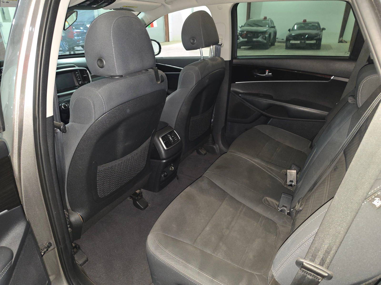 2019 KIA SORENTO — 199679 Miles — Lot 3XKG515398 - Marhaba Auctions Used Cars - Image 9