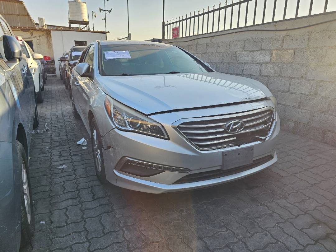 2015 HYUNDAI SONATA — 183246 Miles — Lot H121410 — Main - Marhaba Auctions Used Cars - Image 4