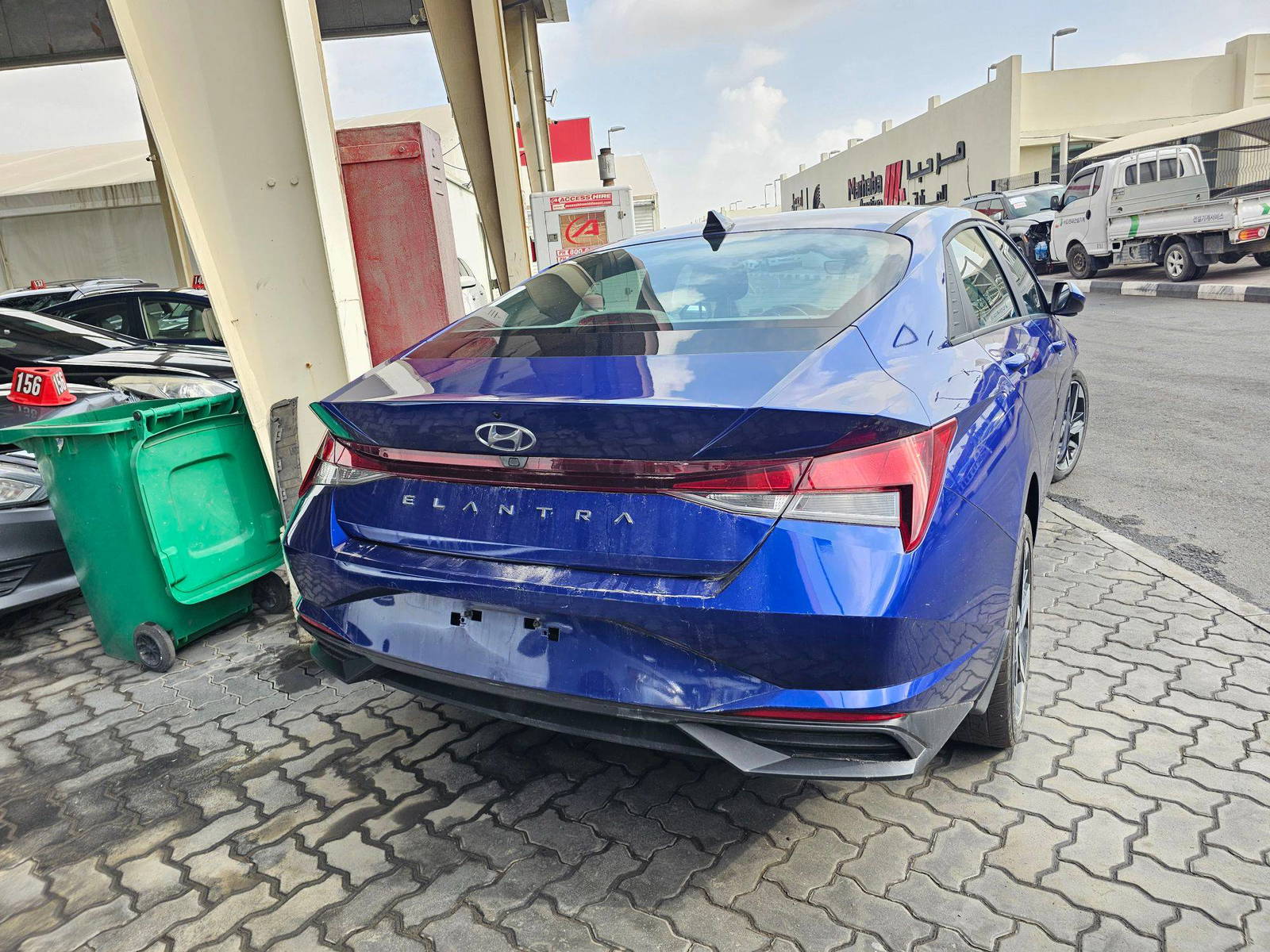 2023 HYUNDAI ELANTRA — 71905 Miles — Lot G4PU488300 — Souq - Marhaba Auctions Used Cars - Image 4