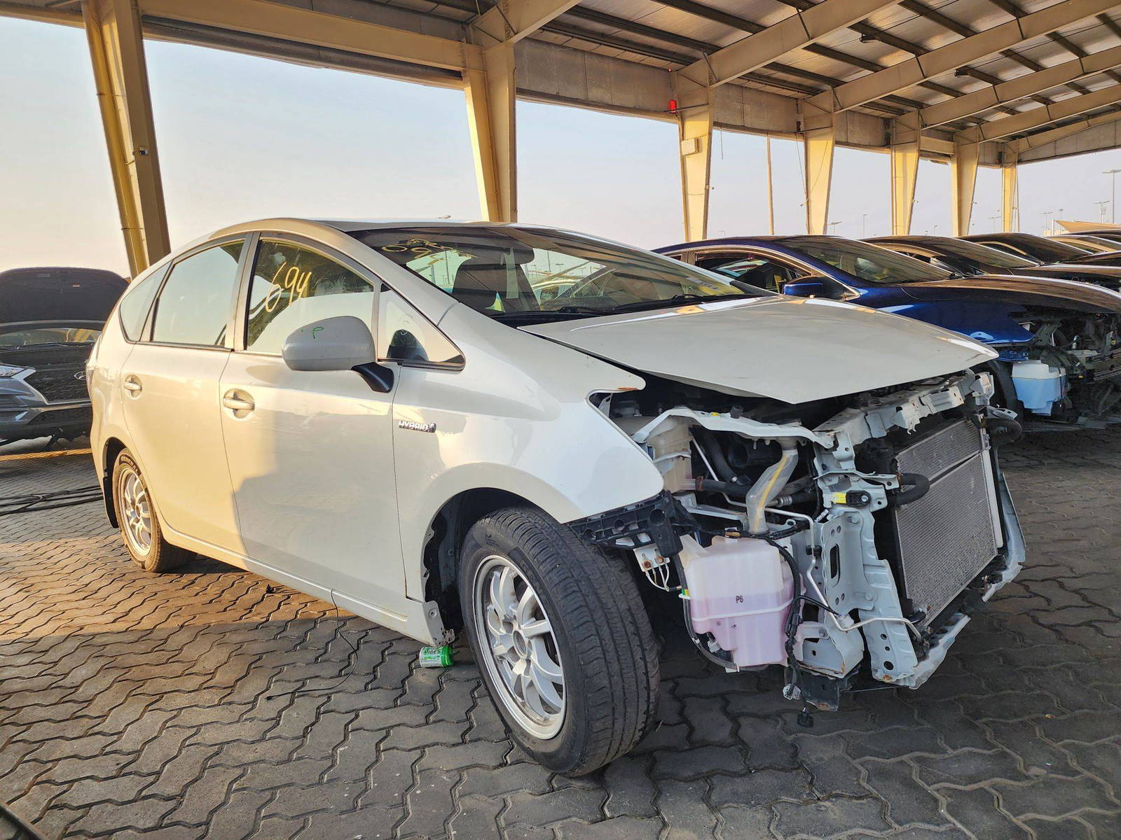 2017 TOYOTA PRIUS — 259915 KM — Lot 065351 — Ind. 12 - Marhaba Auctions Used Cars - Image 4