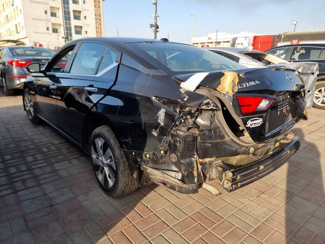 2019 NISSAN ALTIMA — 123435 Miles — Lot 125487 — Main - Marhaba Auctions Used Cars - Image 5