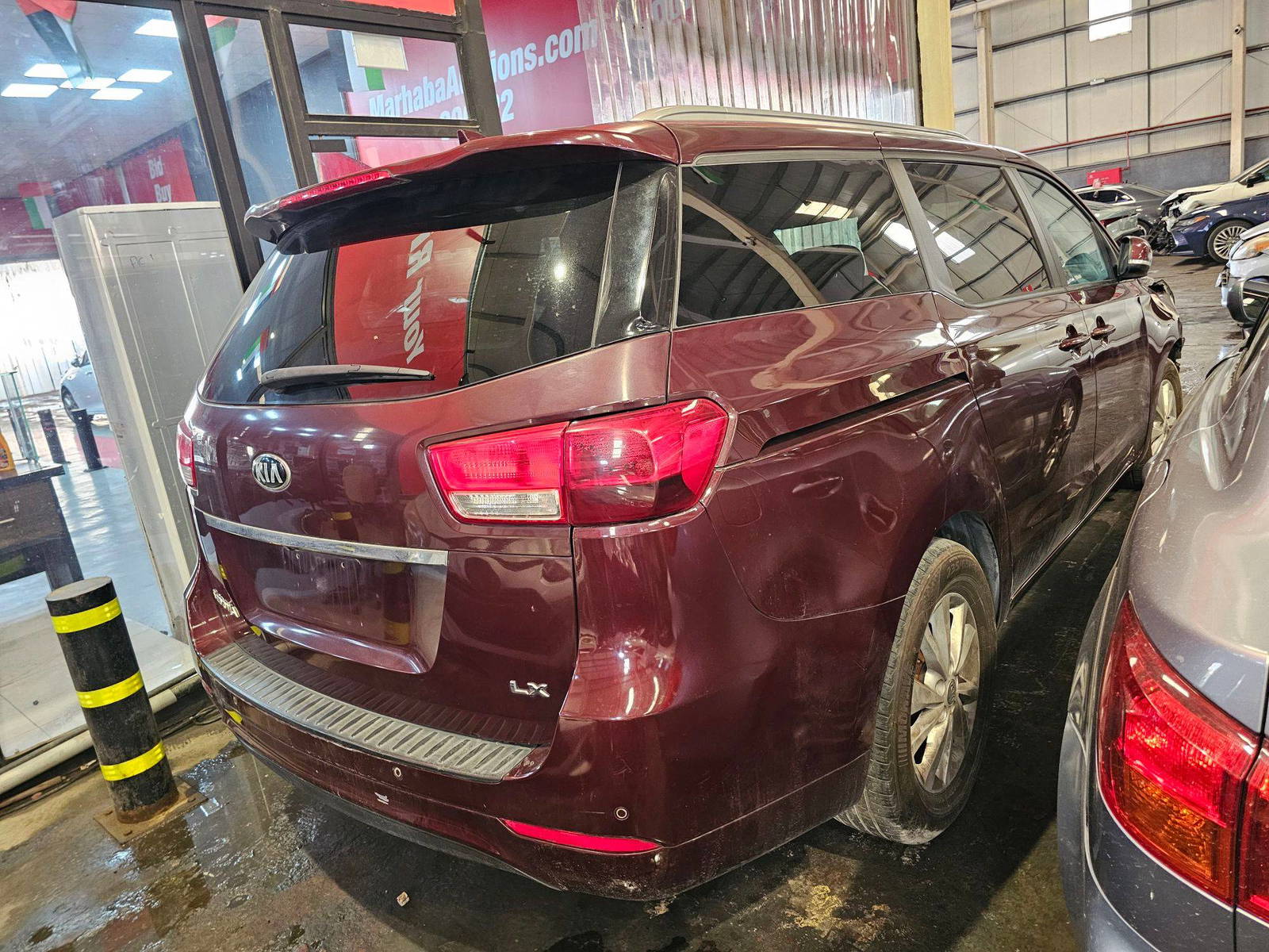 2017 KIA SEDONA — 168566 Miles — Lot XH6313384 — Souq - Marhaba Auctions Used Cars - Image 3