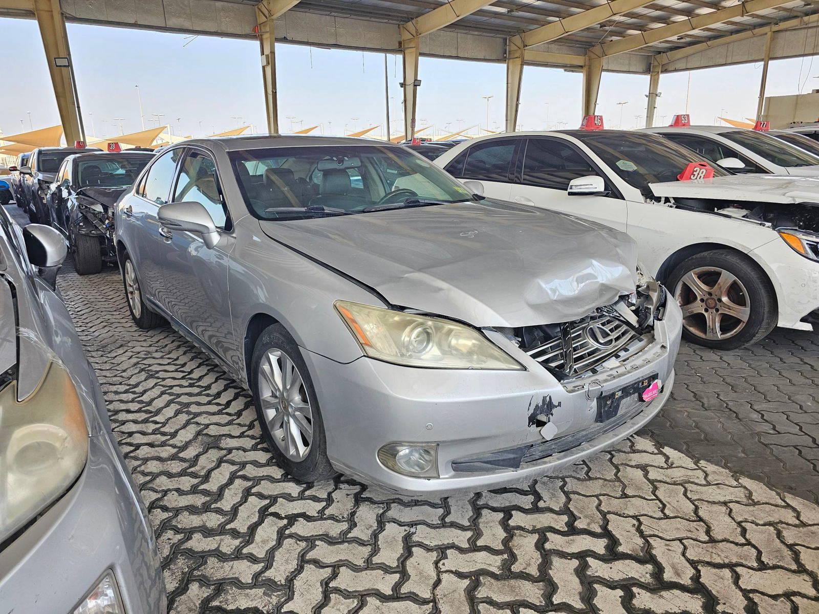 2012 LEXUS ES 350 — 146535 Miles — Lot C2485054 — Souq - Marhaba Auctions Used Cars - Image 4