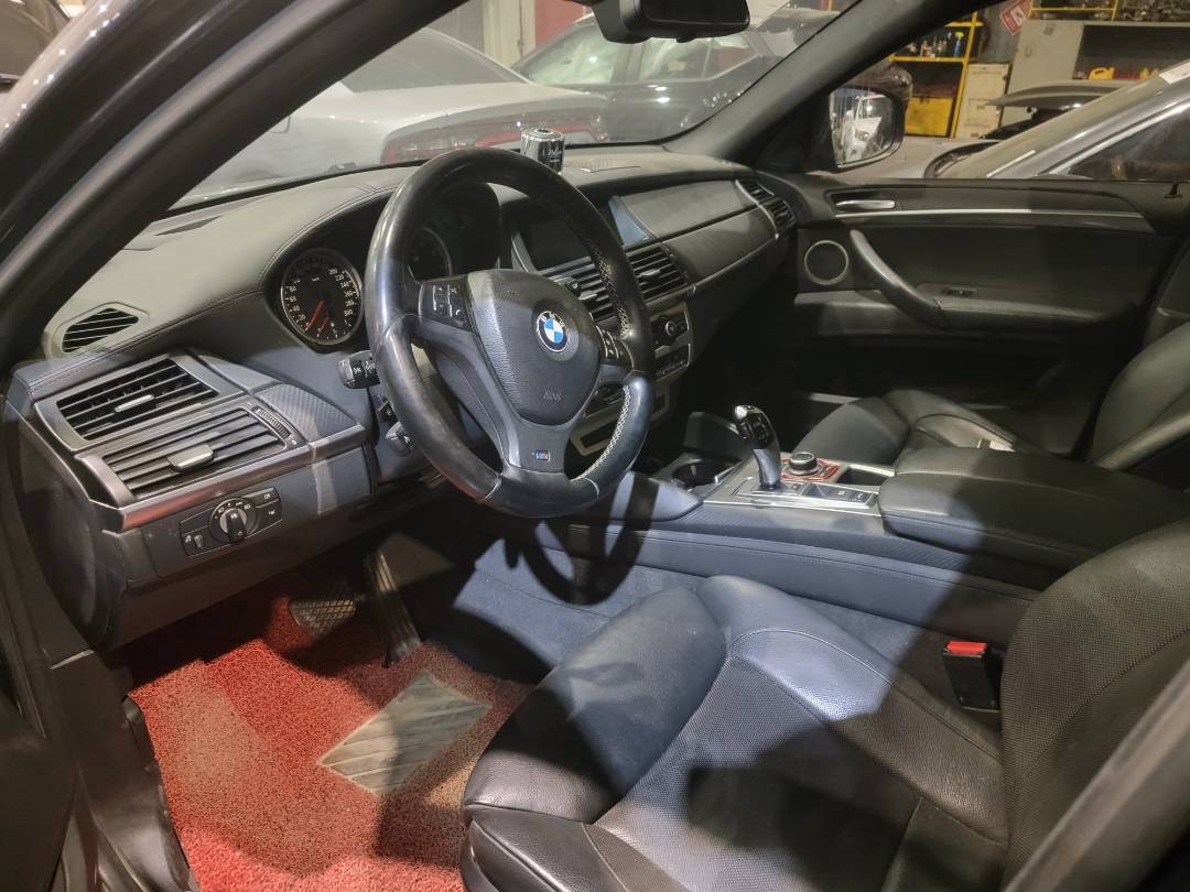 2010 BMW X6 — 389706 KM — Lot M11831 — Main - Marhaba Auctions Used Cars - Image 8