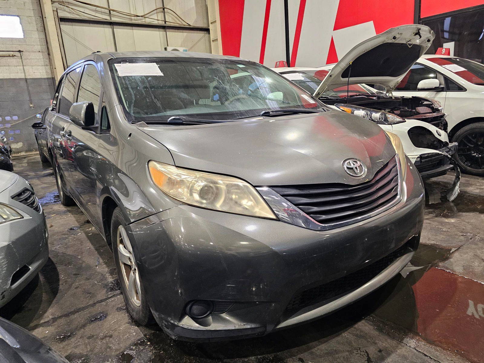 TOYOTA SIENNA 2012 - Marhaba Auction Used Cars - Image 4