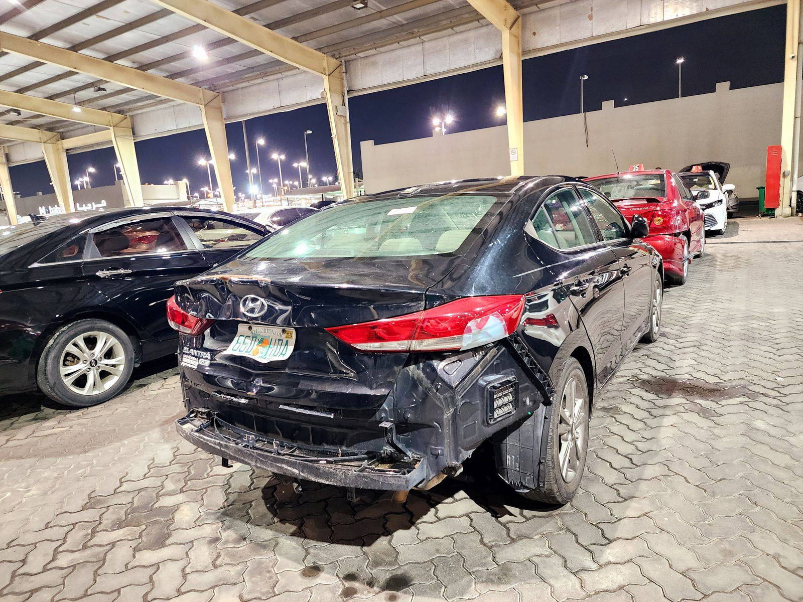 2018 HYUNDAI ELANTRA — 162435 Miles — Lot 3390491 — Souq - Marhaba Auctions Used Cars - Image 5