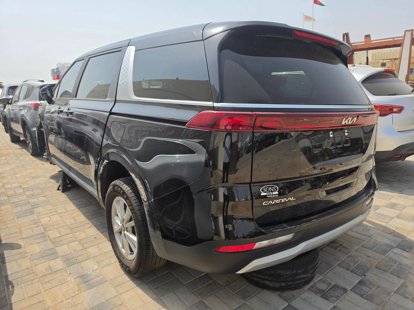 2023 KIA CARNIVAL LX — 61556 Miles — Lot P6292209 - Marhaba Auctions Used Cars - Image 5
