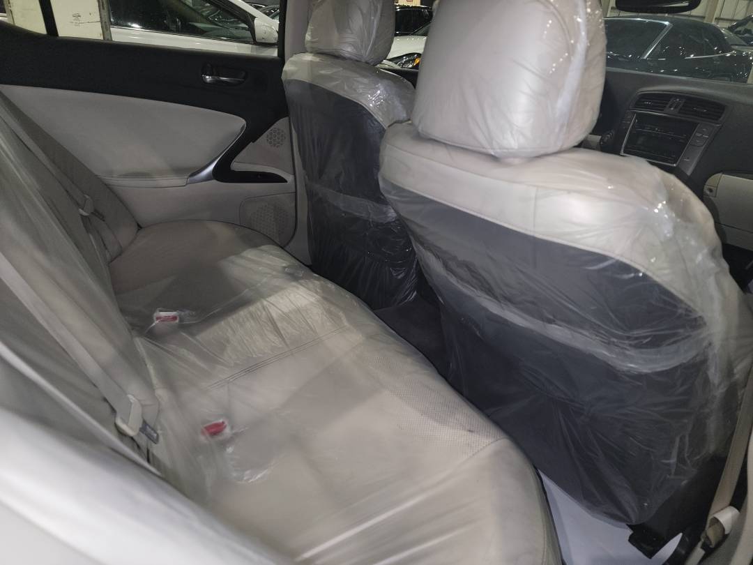 2011 LEXUS IS 250 — 164334 Miles — Lot 5129650 - Marhaba Auctions Used Cars - Image 4
