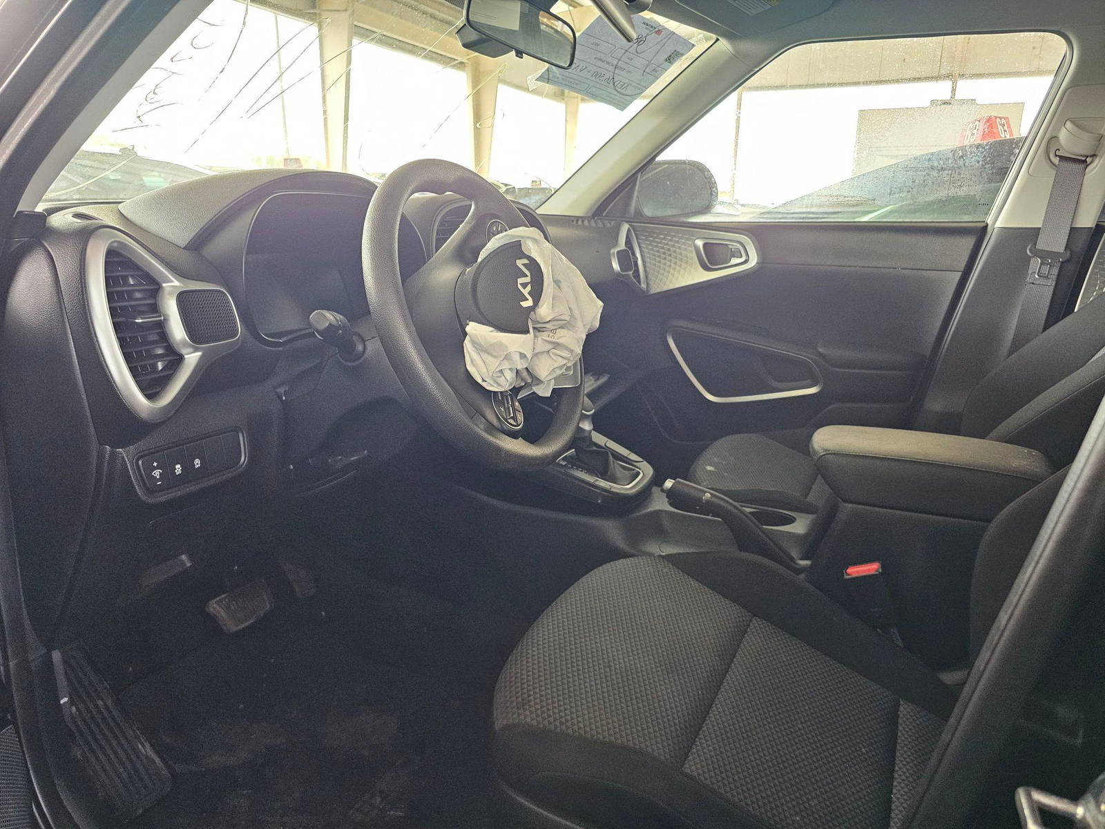 2023 KIA SOUL — 13971 Miles — Lot 81893164 — Al Surrah - Marhaba Auctions Used Cars - Image 8