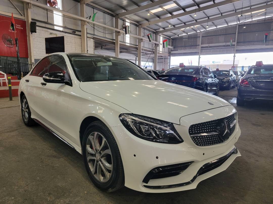2015 MERCEDES BENZ C300 — 134850 Miles — Lot 043776 — Main - Marhaba Auctions Used Cars - Image 4