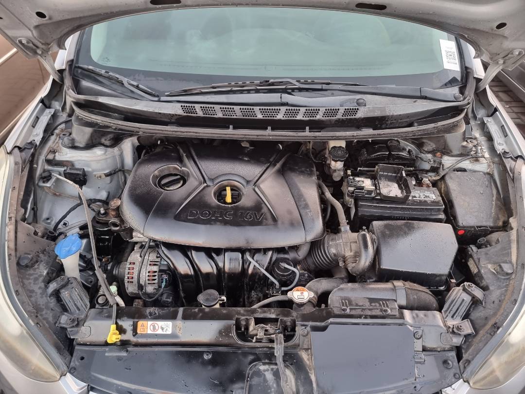 HYUNDAI ELANTRA 2015 - Marhaba Auction Used Cars - Image 10