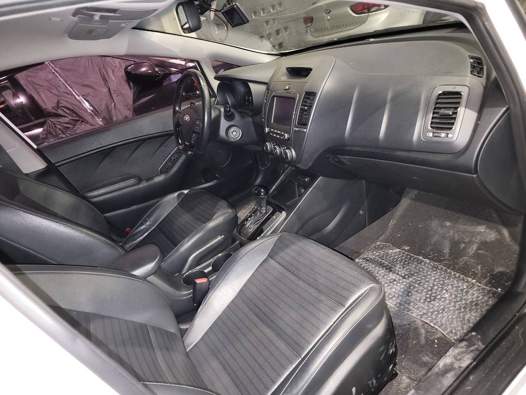 2018 KIA FORTE — 182898 KM — Lot 978618 - Marhaba Auctions Used Cars - Image 6