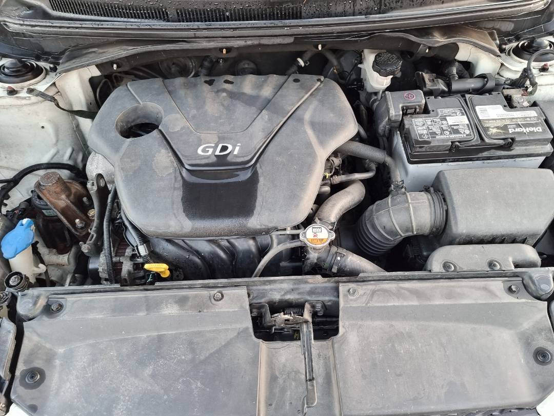 2014 HYUNDAI VELOSTER — 146662 Miles — Lot 215478 — Souq - Marhaba Auctions Used Cars - Image 11