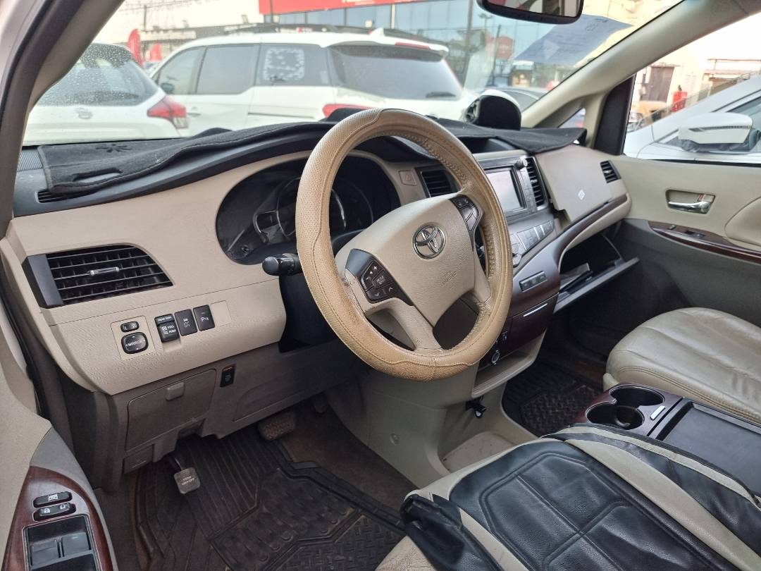 2011 TOYOTA SIENNA — 174803 Miles — Lot BS125659 — Ind. 12 - Marhaba Auctions Used Cars - Image 6