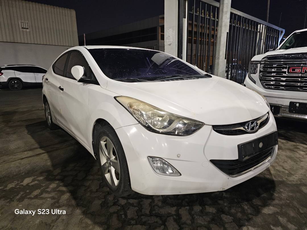 2014 HYUNDAI AVANTE — 67426 KM — Lot 923151 — Ind. 12 - Marhaba Auctions Used Cars - Image 4